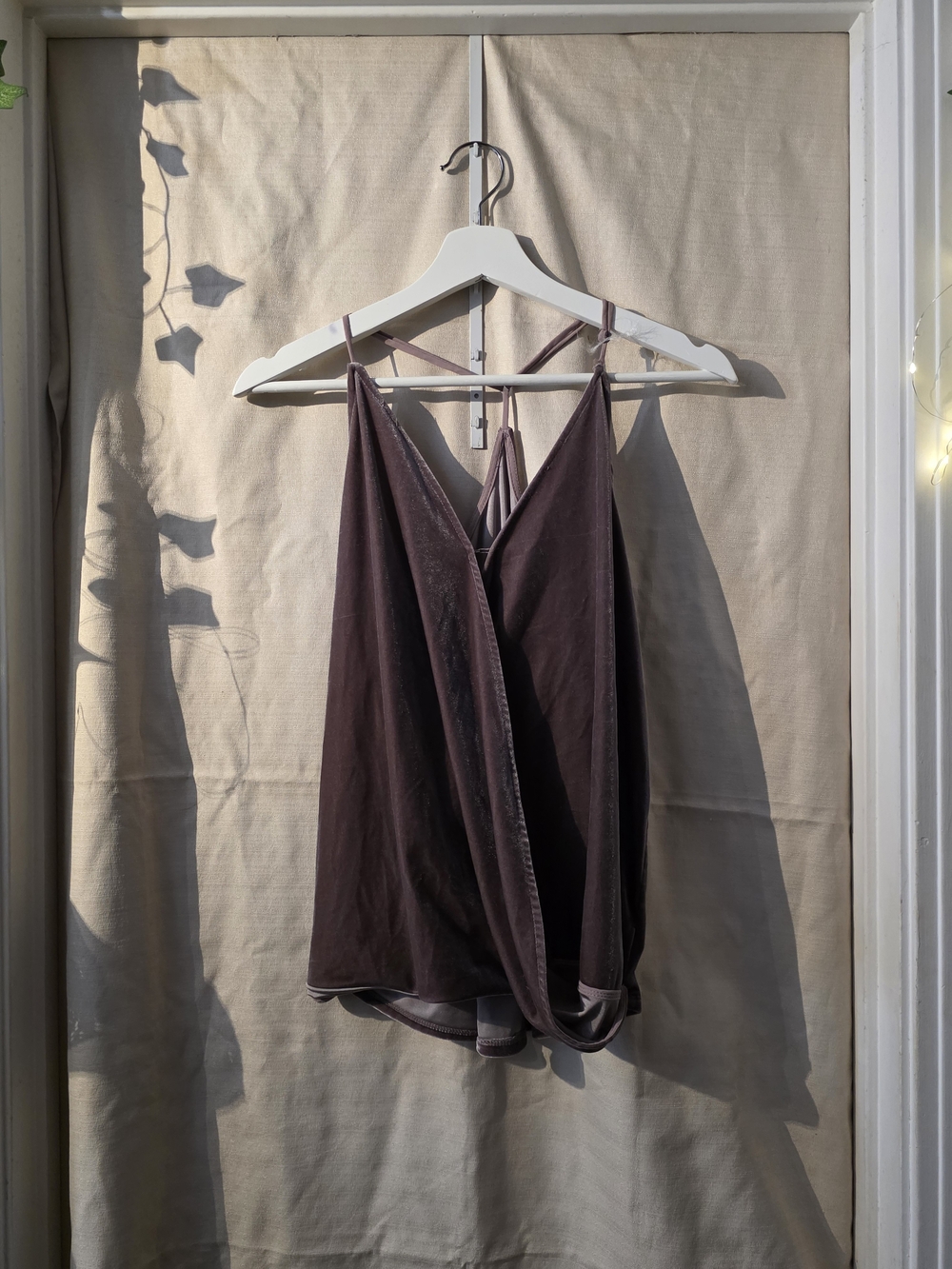 Women's Sleeveless Draped V-Neck Camisole Top - Mauve